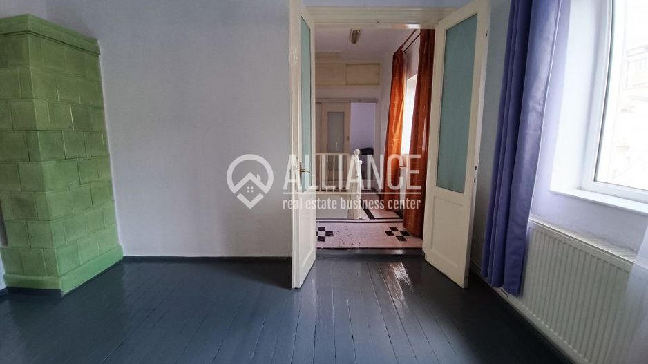 CENTRU SALA SPORTURILOR(COD03)- Casa interbelica si curte generoasa ! - Poză 45