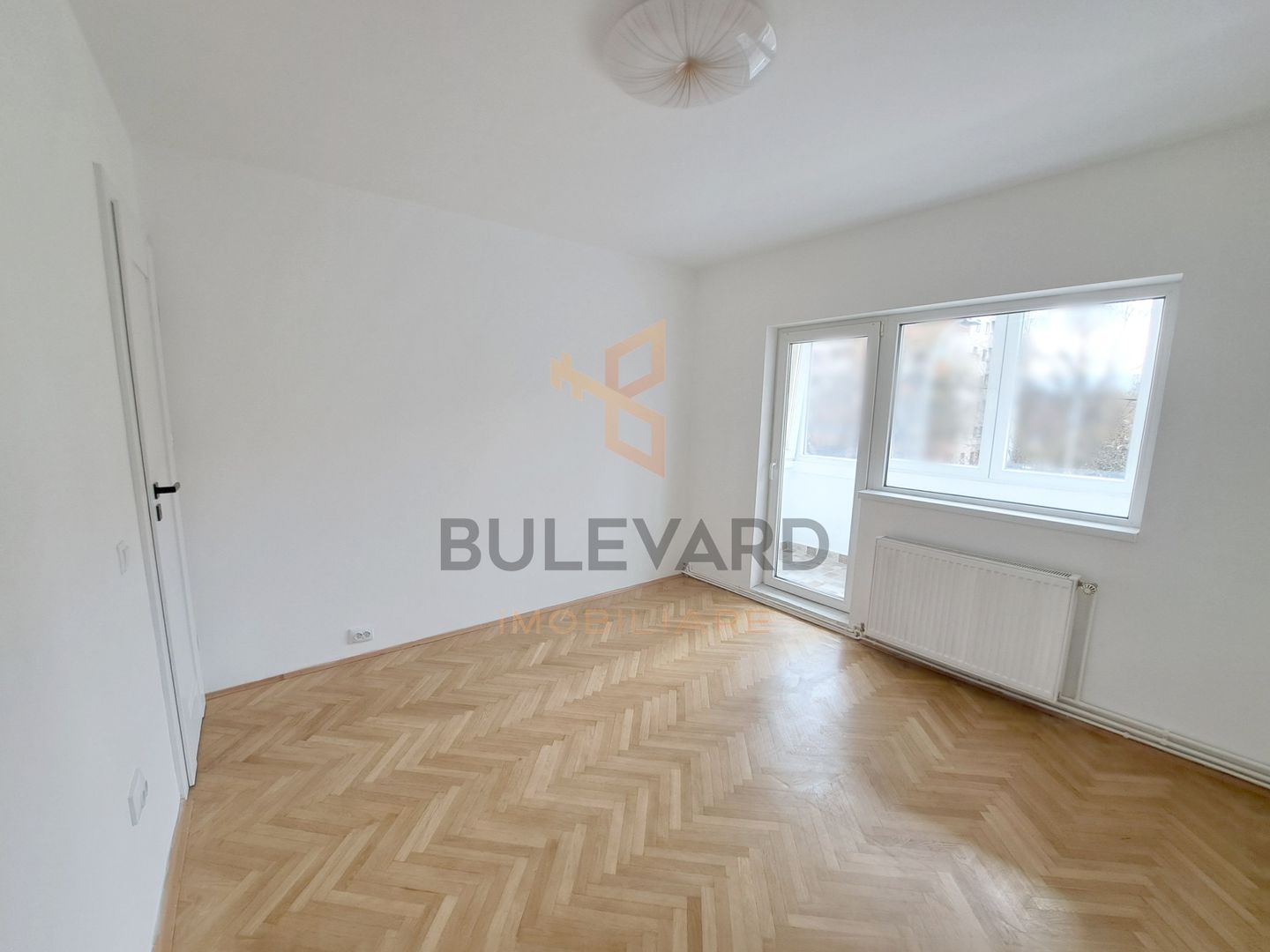 Nou pe piata! Apartament 3 camere zona Piata Cipariu! Renovat! - Poză 3