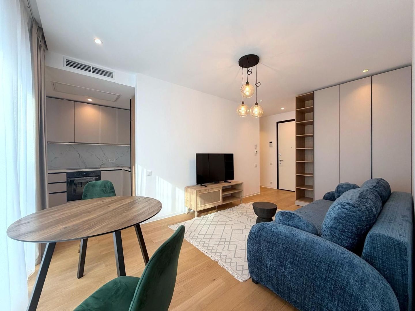 Studio dublu One Lake Club mobilat si utilat - Poză 1