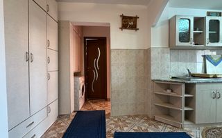 Apartament 2 camere, etaj 3, centru, Buhuși - Poză 6