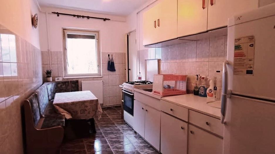 Apartament cu 3 camere in Racadau - Poză 2