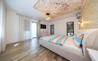 Sanpetru ,Subcetate-Casa 4 camere,3 bai+480 mp teren - Poză 47