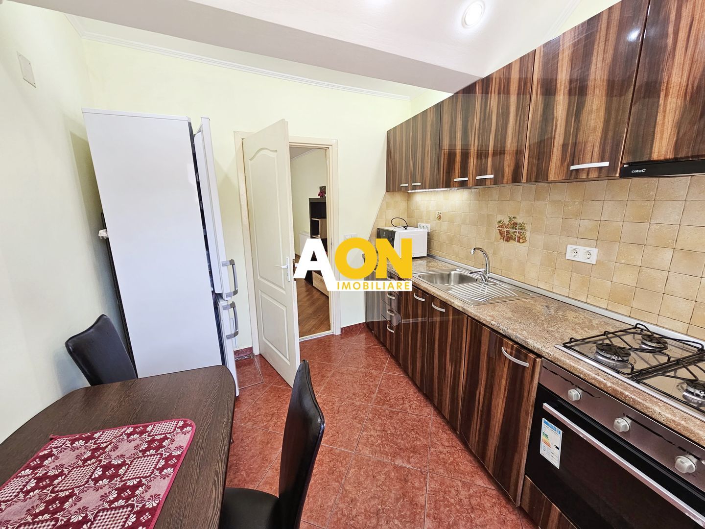 1/2 Duplex, format din 3 apartamente, 294 mp utili, ultracentral - Poză 3