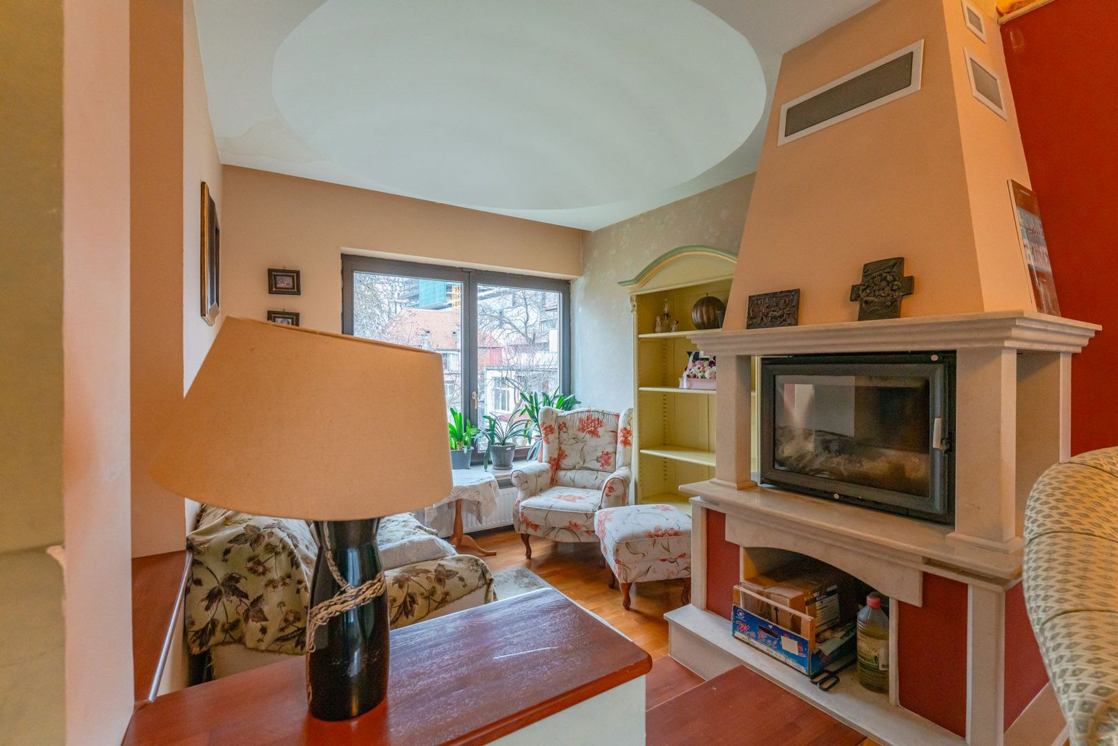 Casă individuală cu 7 camere lângă AFI Mall, ideală pentru birouri sau locuință - Poză 2