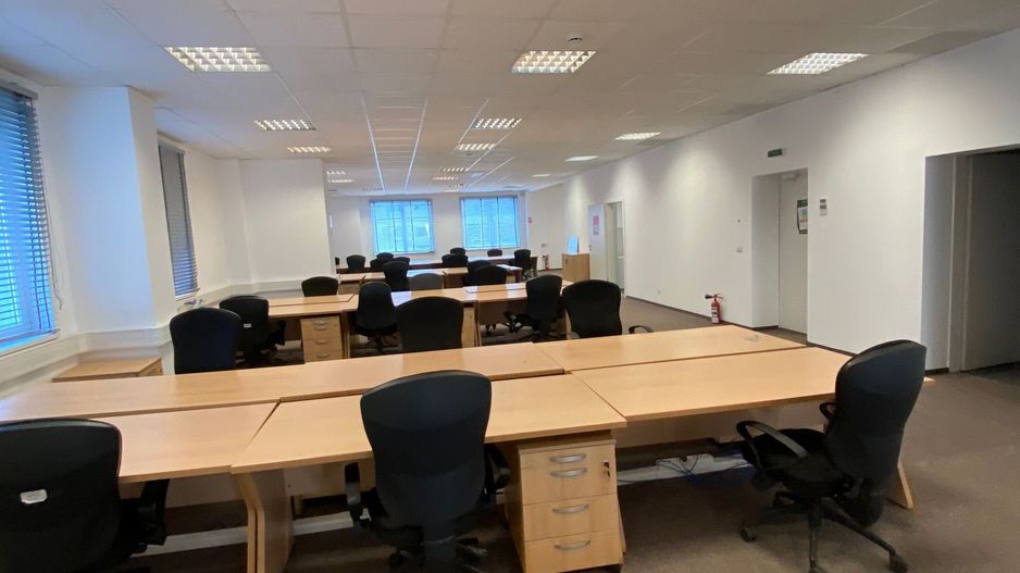 Cladire de  birouri - zona COMPLEX - Poză 14