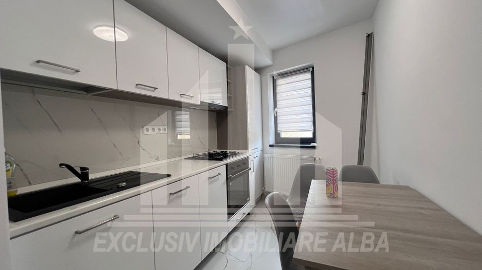 Apartament 2 camere de inchiriat Cetate-bloc nou - Poză 2