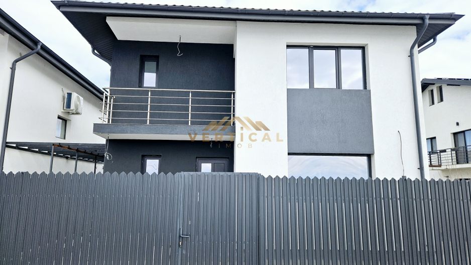 Vila 4 camere in centrul comunei Berceni - Poză 1