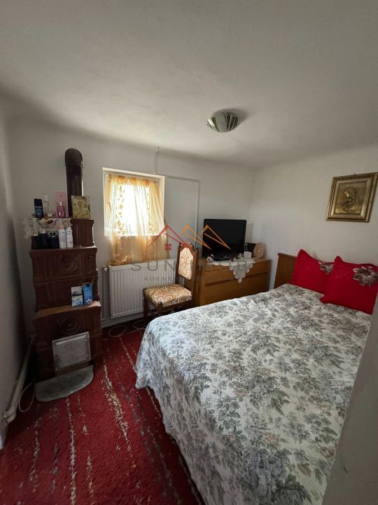 Casa solida 5 camere, teren 736mp, toate utilitatile, CT - Poză 11