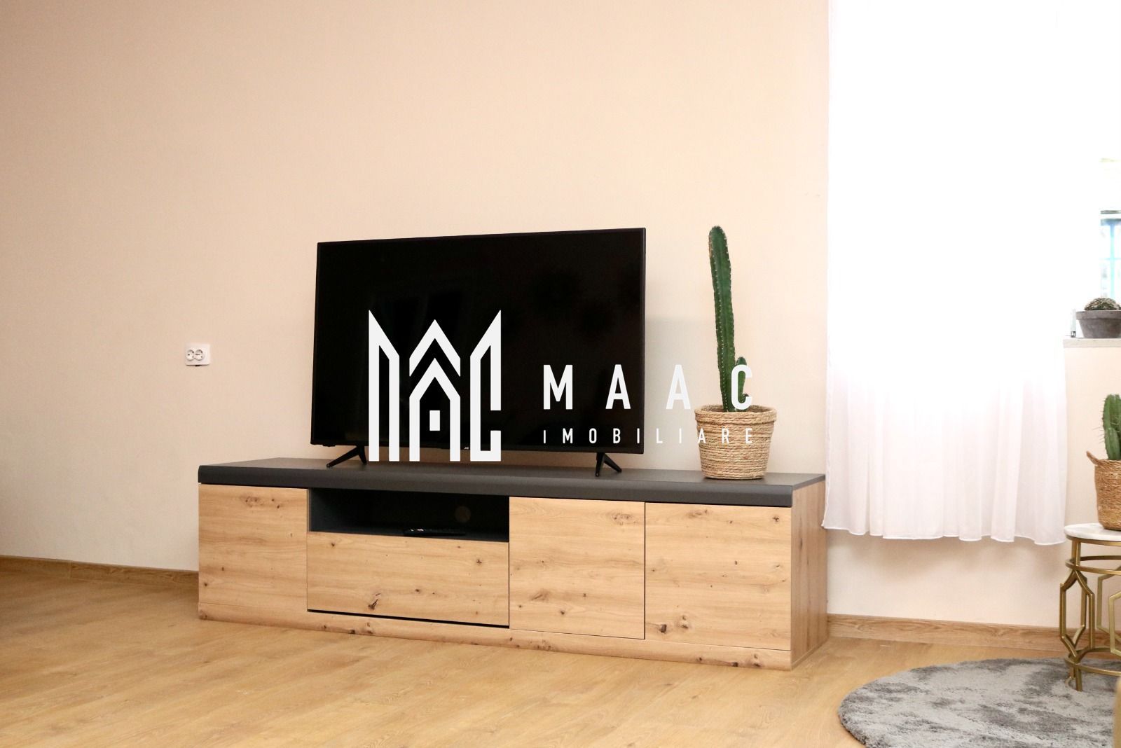 Apartament 4 camere de închiriat | Cisnădie, Central | Curte - Poză 15
