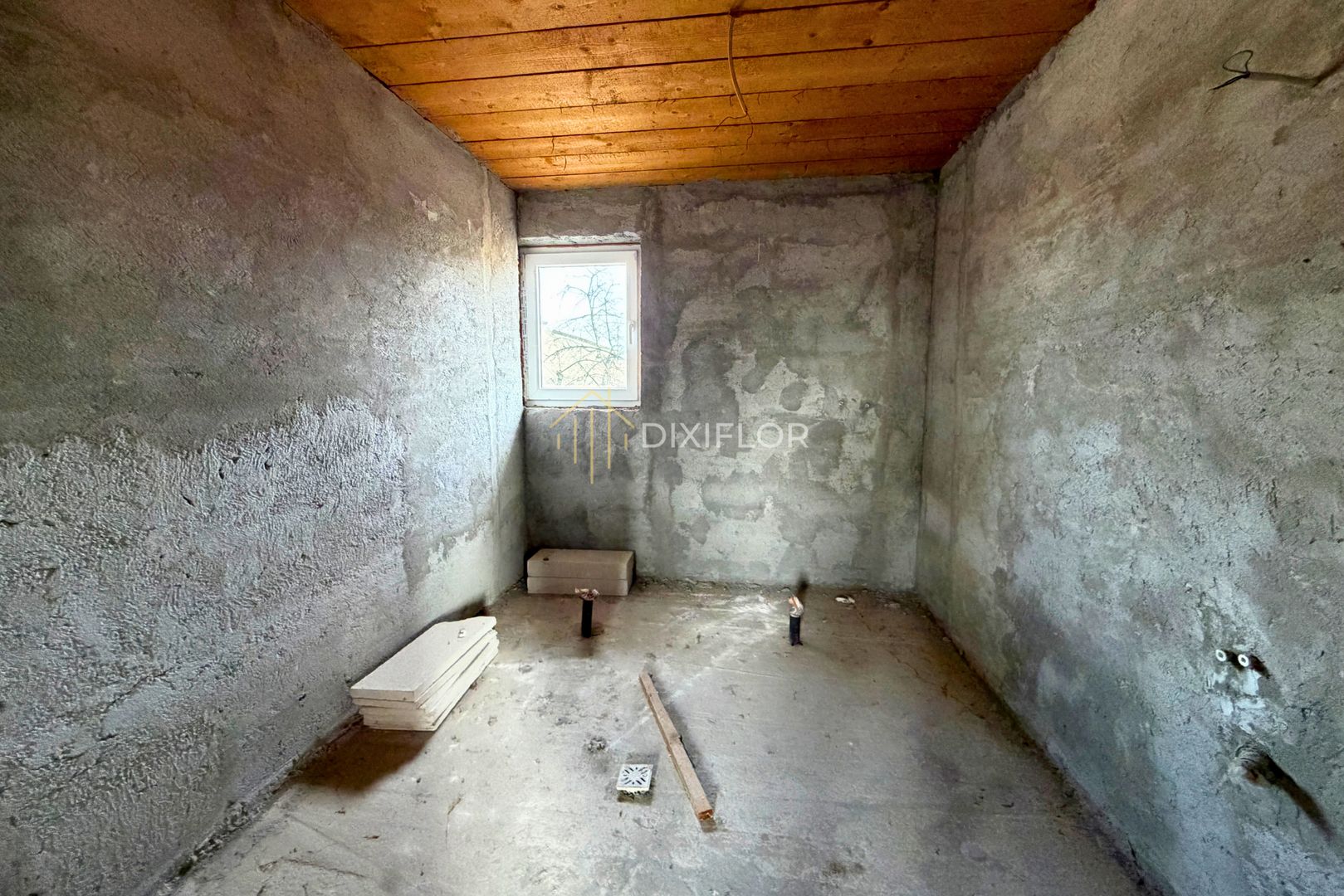 Casa unifamilială cu teren generos - Poză 10