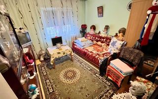 Apartament 3camere de vanzare - Poză 3