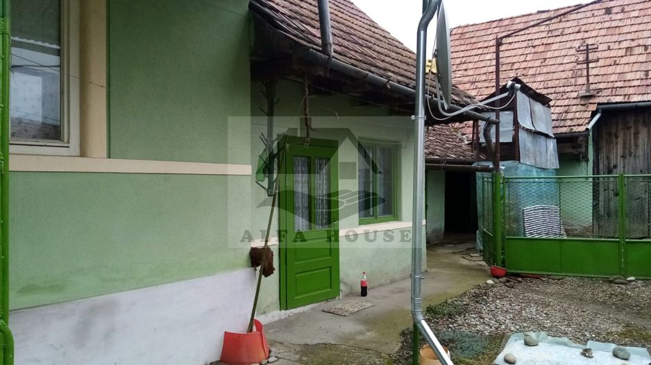 Casă 3 camere, priveliște Castelul Ugron – pretabil si pentru investie - Poză 6