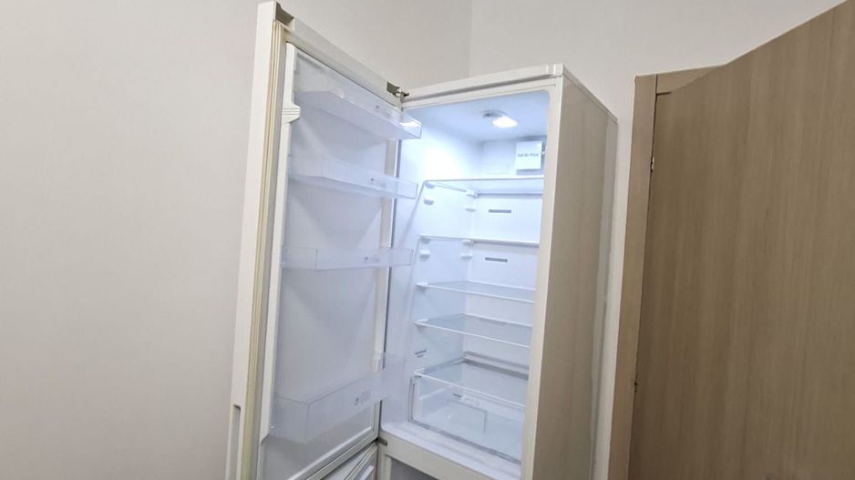 Apartament elegant cu 2 camere  Pipera, în spatele Porche, 675 eur/lun - Poză 16