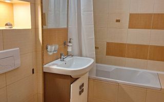 Apartament 4 camere | Zona Ștrand 1 | 2 balcoane | Pivnița - Poză 8