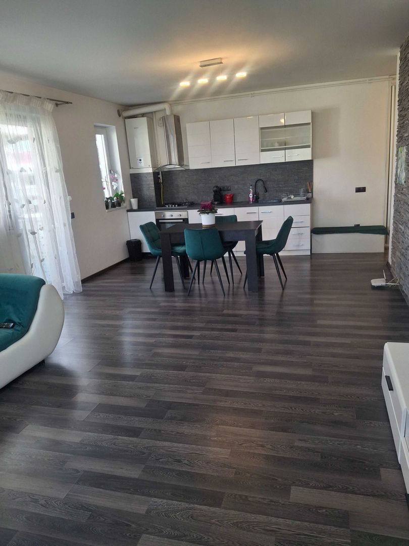 Apartament 2 camere, balcon, etaj intermediar, BMW - Poză 4