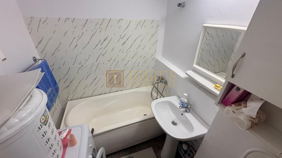 2 camere| cu vedere catre Bega-zona superba| apartament frumos, costuri mici| - Poză 14