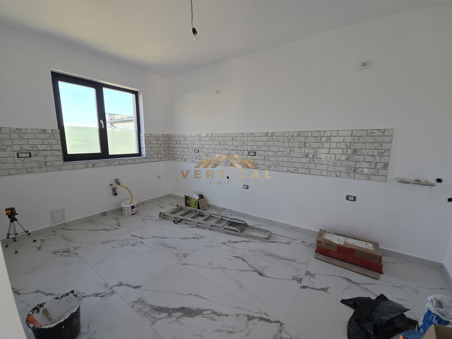 De vanzare! Vila cu un teren superb in comuna Berceni - Poză 4