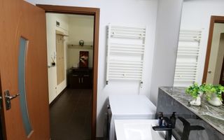 De închiriat apartament luminos 3 camere - Poză 10