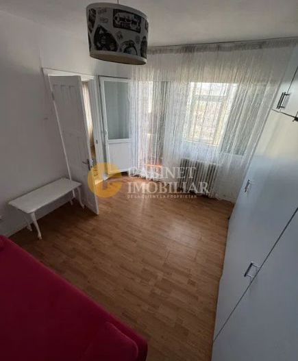 Apartament cu 2 Camere - Liber - Podu Ros Primaverii - Poză 3
