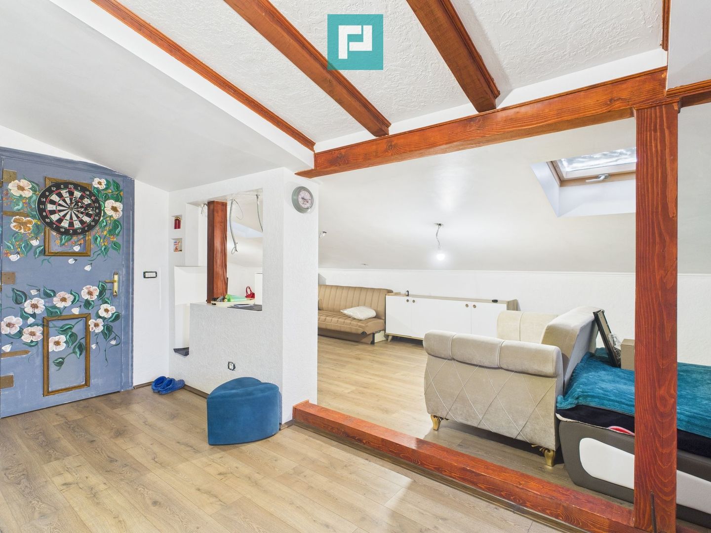 Două case pe un teren generos în Ghiroda - Poză 12