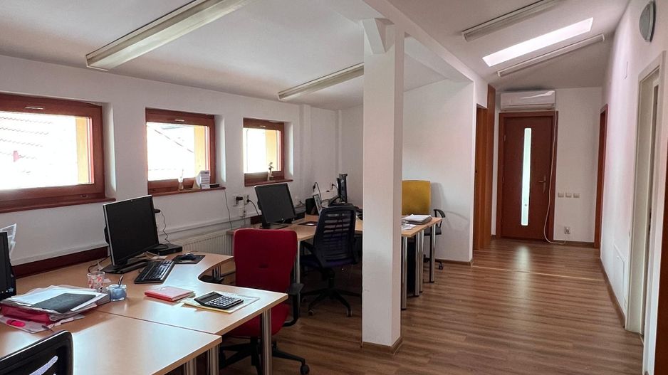 Vilă de Prestigiul în Inima Cartierului Cotroceni – Strada Clunet - Poză 8