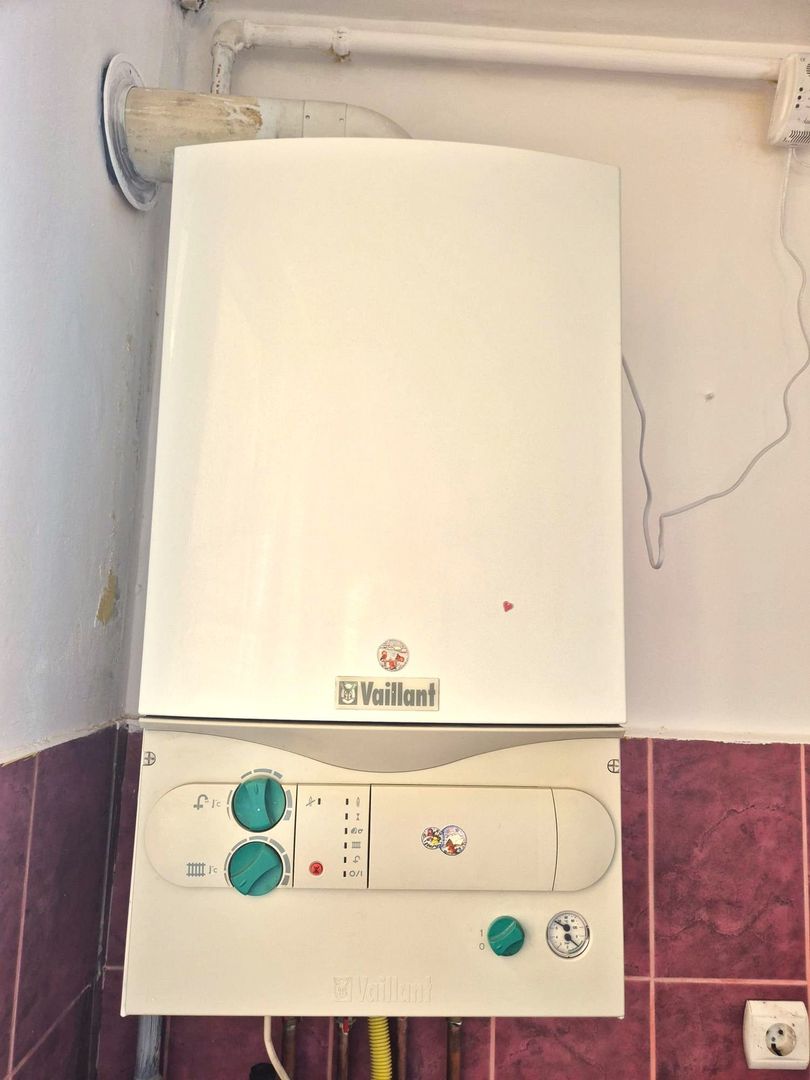 Calea Bucuresti, 2 camere cu priveliste, liber la vânzare - Poză 6