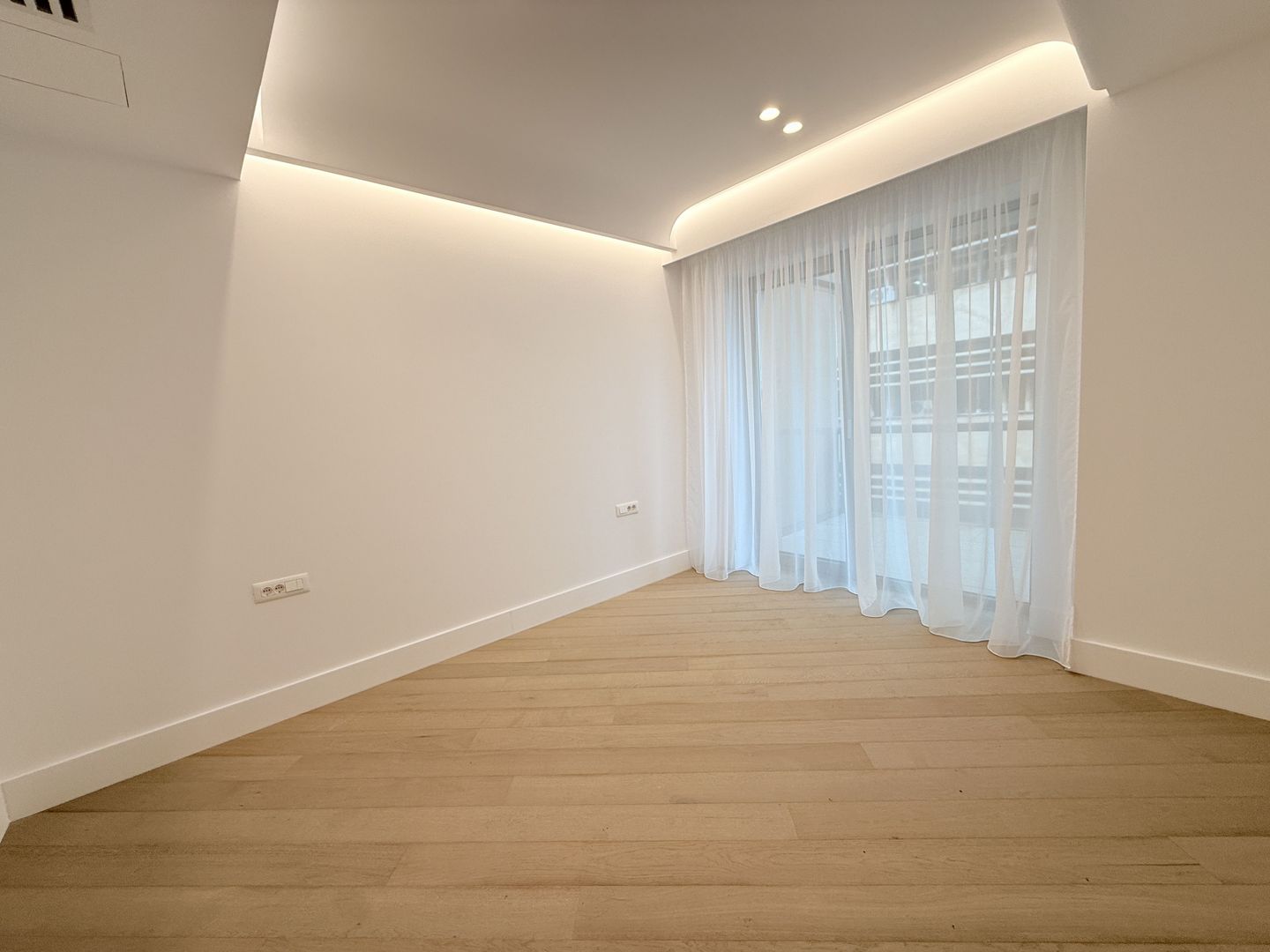Oportunitate 2 camere Cortina126 - Iancu Nicolae - Poză 6