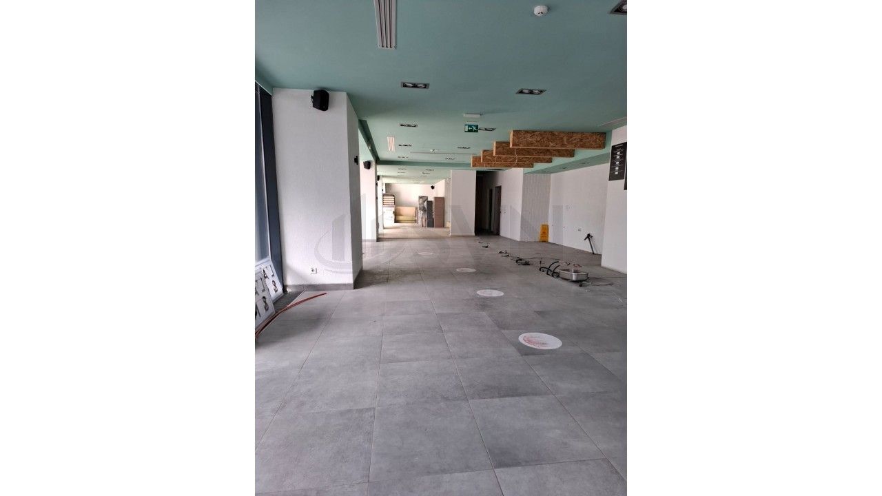 REC3001371 Spatiu de inchiriat I Vizibilitate maxima si pozitionare excelenta in - Poză 8