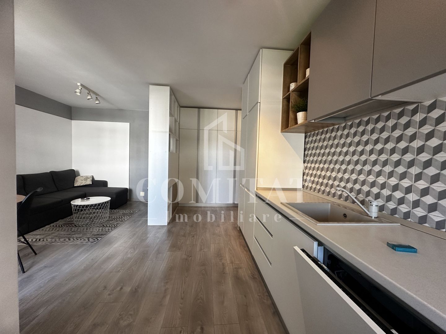 Apartament la cheie | Etaj intermediar | Zona BMW Floresti - Poză 8