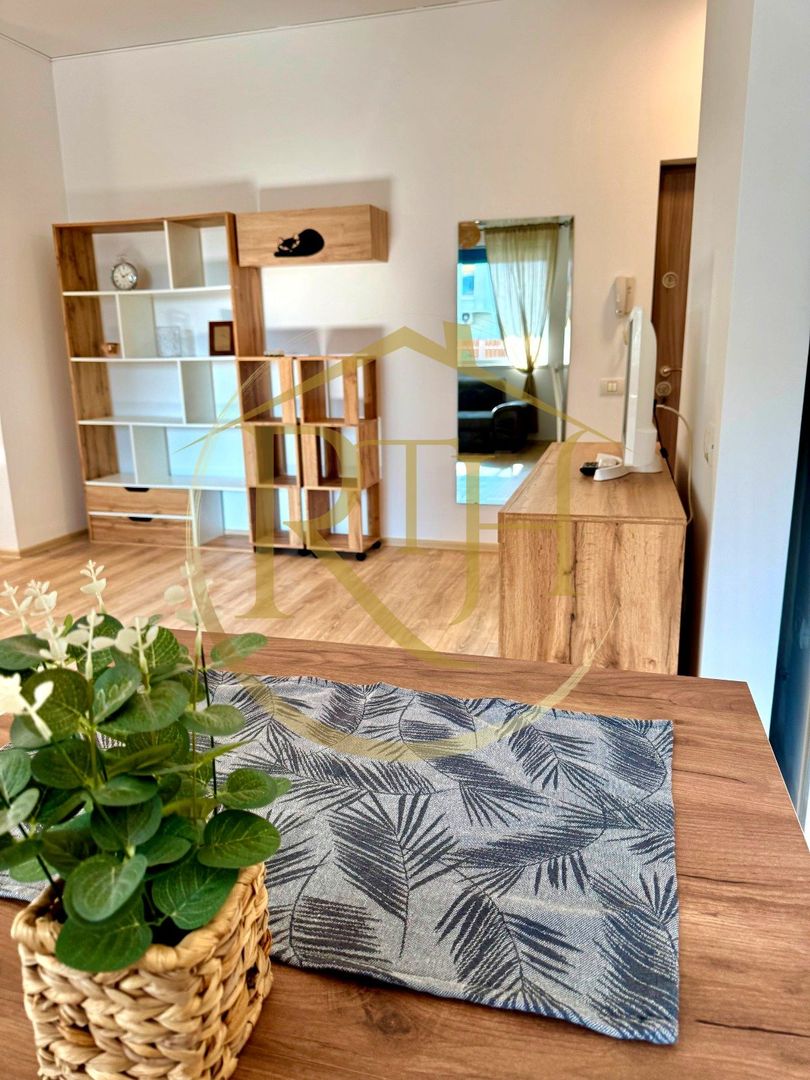 Oferim spre inchiriere, apartament cu 3 camere si curte proprie, Dumbravita - Poză 6