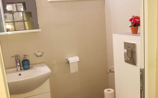 Apartament 3 camere renovat modern – zona CENTRU- aproape de plaja - Poză 7