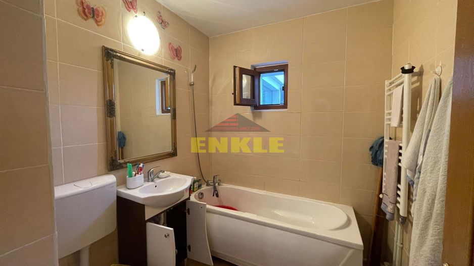 De vanzare apartament (se accepta si schimb cu casa) - Poză 7