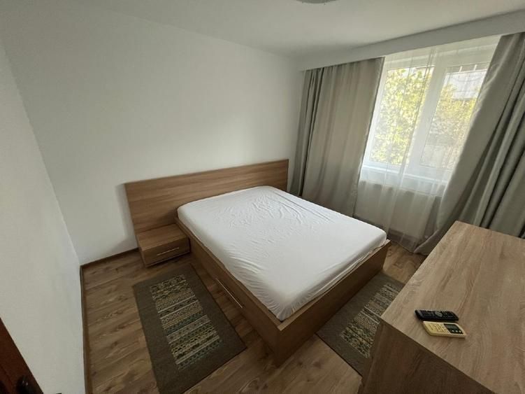 Apartament decomandat de 2 camere in zona Romancierilor - Poză 3