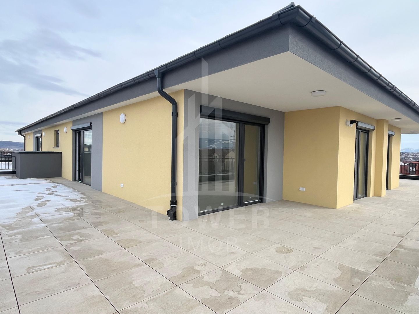 Penthause modern in Turnisor - Poză 1