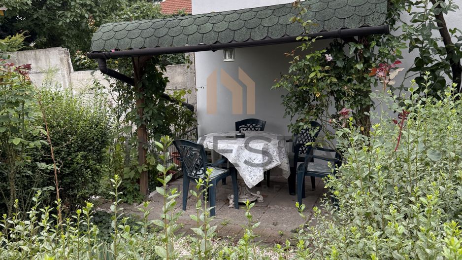 Apartament Central cu 3 Camere, Etaj 1, Ideal Locuinta sau Investitie - Poză 9