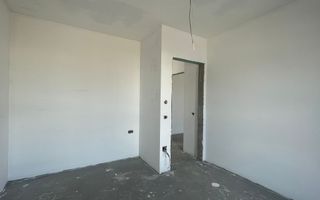 Duplex despartit prin camera tehnica- 5 camere- Mosnita Noua - Poză 8