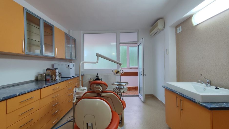 Cabinet stomatologic, echipat, modern, zona Lacu Rosu, Oradea, VANZARE - Poză 2