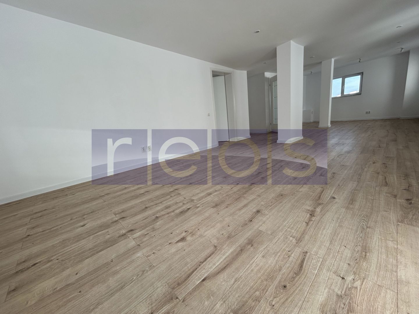 VANZARE TRIPLEX | PIATA VICTORIEI | 6 CAMERE |  244 mp UTILI | - Poză 4