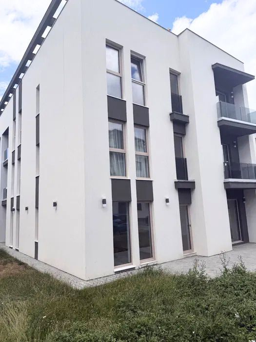 Aici cumperi și liniștea nu doar cei 48 MP zona Coresi - Poză 7