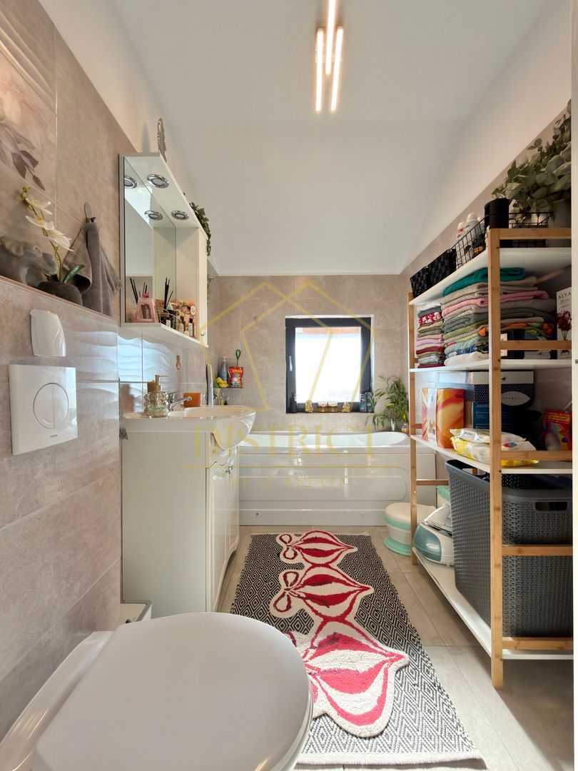 Apartament cu 2 camere complet mobilat si utilat la etajul 1 in Giroc la asfalt. - Poză 13