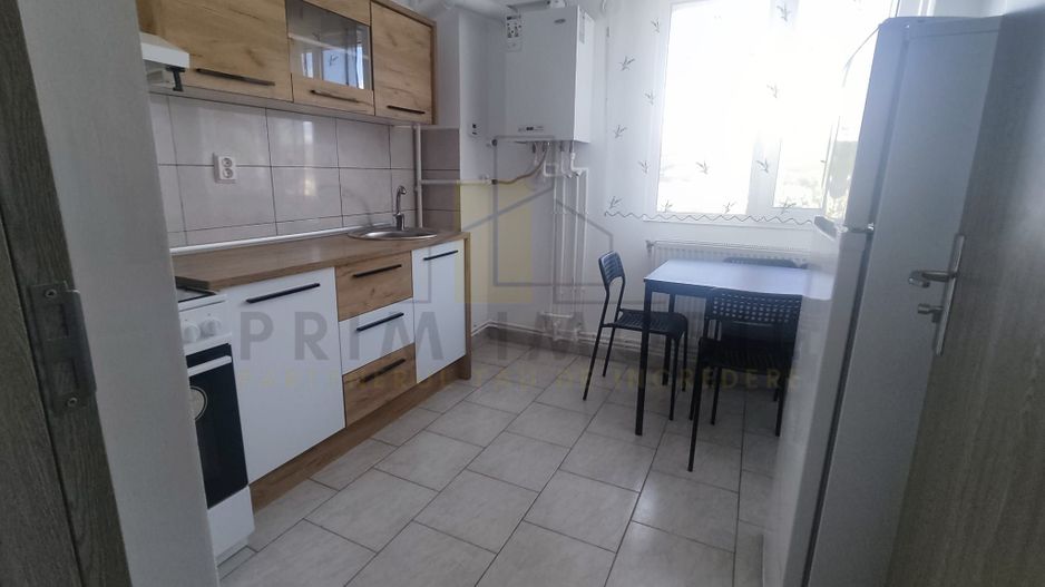 2 Camere Decomandat / Rond Pacurari/ Parcare inclusa - Poză 3
