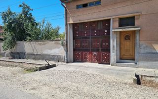 De vanzare casa cu 3 camere in Ciresu - Poză 3