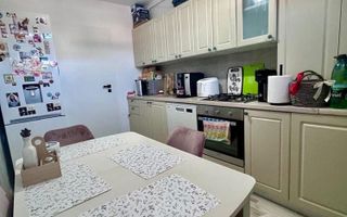 Vânzare Apartament 3 Camere – Zona Florilor, Florești - Poză 4