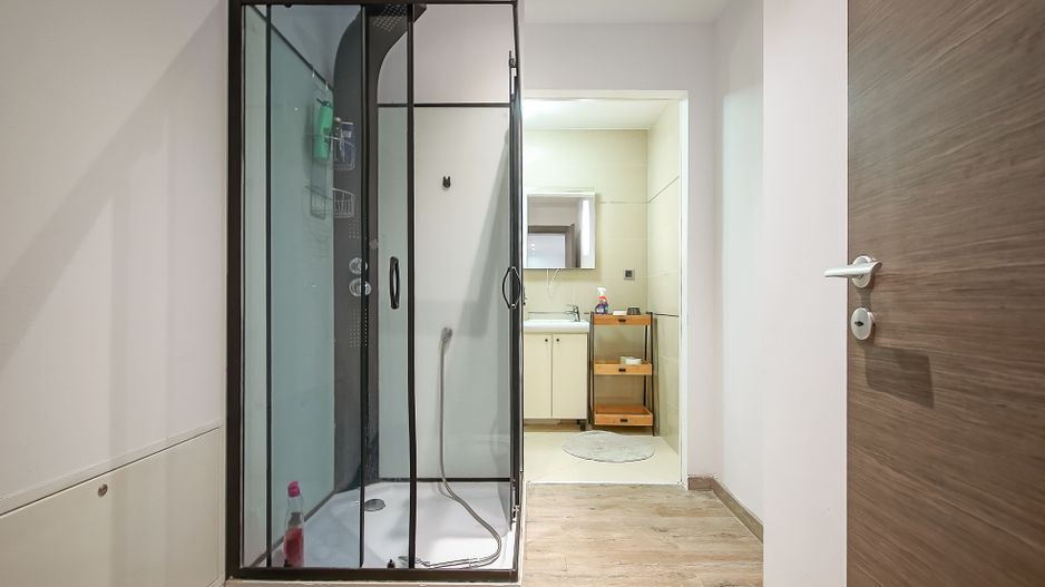 OPORTUNITATE!Două apartamente, două locuri de parcare,plata flexibilă - Poză 6