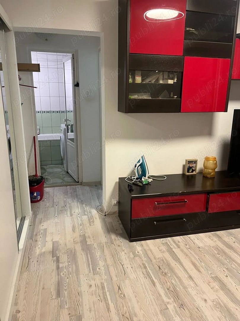 APARTAMENT DE 3 CAMERE BLOC 1992 METROU ROMANCIERILOR - Poză 1