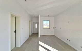 Duplex superb cu 4 camere si dressing | Mosnita Veche | Lidl - Poză 3