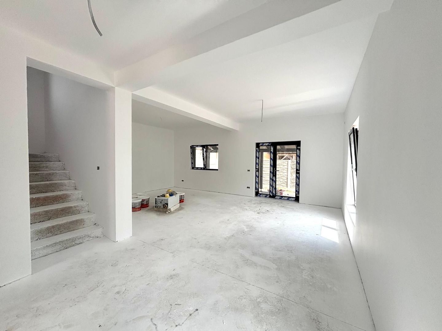 Casa individuala cu 4 camere - Zona Centrala - Utvin - Poză 1