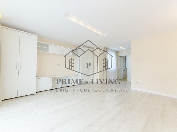 VILA SPATIOASA CU 6 CAMERE LA INCHIRIERE IN COMPLEX REZIDENTIAL - Poză 9