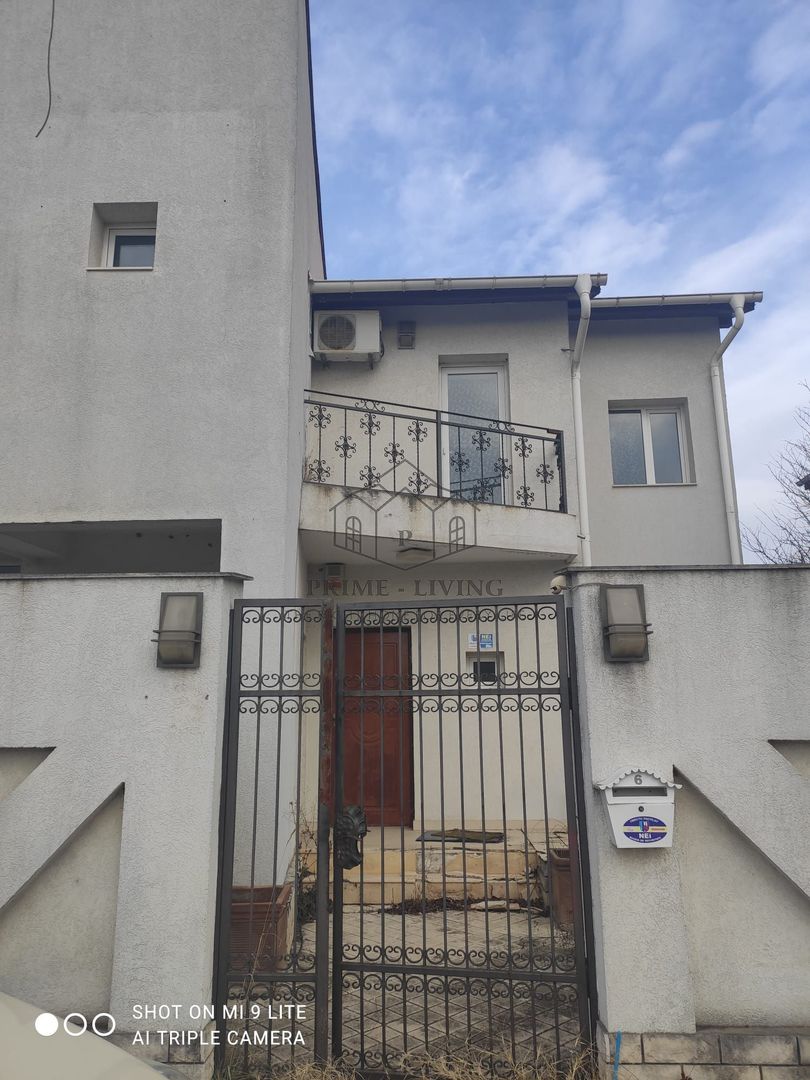 Vila spatioasa de vanzare in Pipera - Poză 1