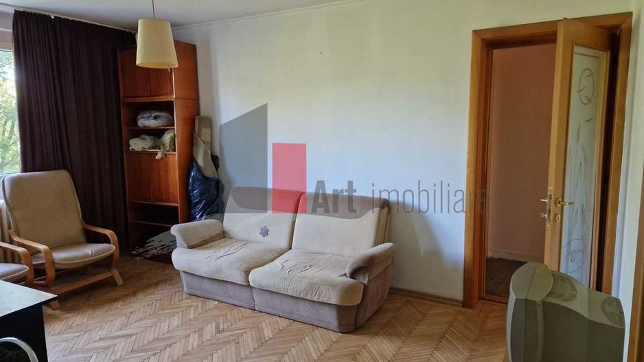 Vânzare apartament 3 camere Brâncoveanu-Nițu Vasile - Poză 1